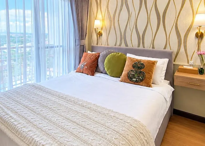 Brand New Fully Furnished 1 Br With Balcony In Parañaque