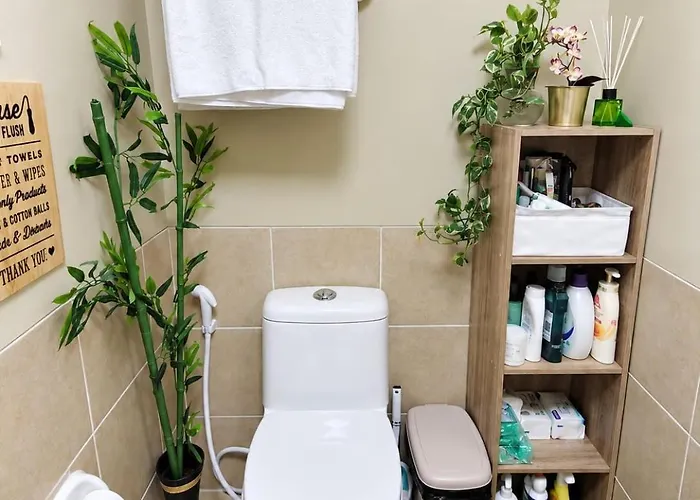 Brand New Fully Furnished 1 Br With Balcony In Parañaque Apartamento *