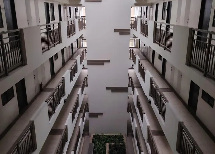 Brand New Fully Furnished 1 Br With Balcony In Parañaque *