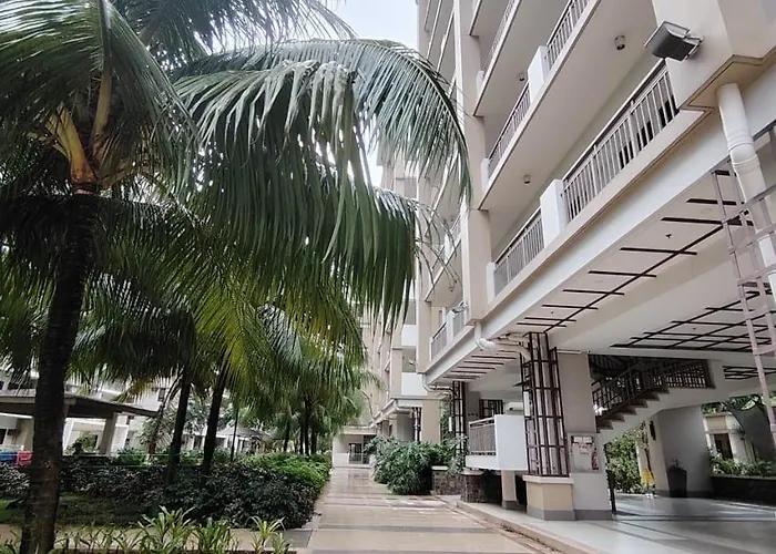 Brand New Fully Furnished 1 Bedroom With Balcony In Paranaque *